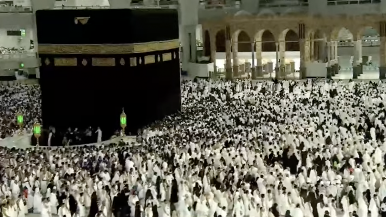 السعودية تبعد 300 ألف “حاج مزور” من مكة المكرمة