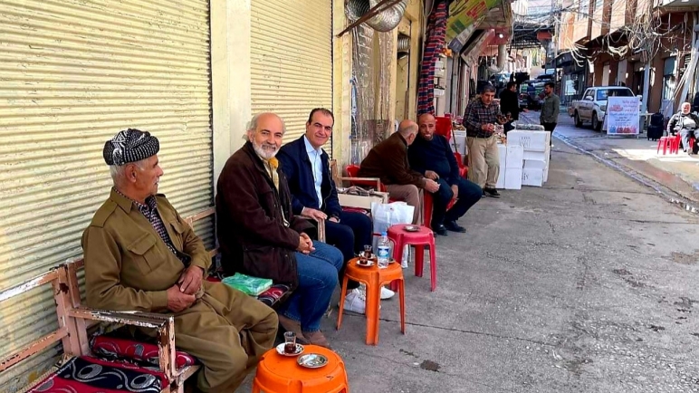 غربة لجنون الحرية.. قصيدة جديدة لبدل رفو